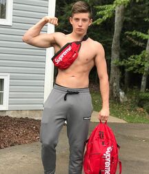 Fitness Twunk Isaac 5edd6f675f7ba.jpg