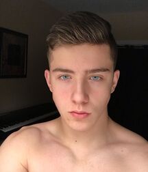 Fitness Twunk Isaac 5edd6f6ac2a61.jpg