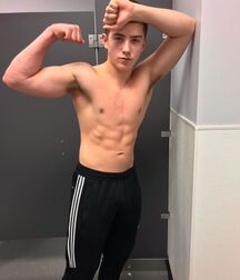 Fitness Twunk Isaac 5edd6f7c58bd7.jpg