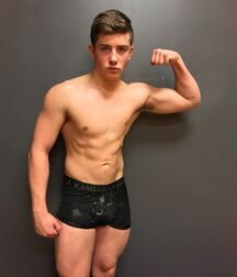 Fitness Twunk Isaac 5edd6fa36db1e.jpg