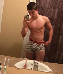 Fitness Twunk Isaac 5edd6fa7d525a.jpg