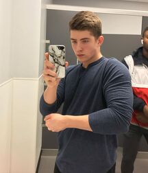 Fitness Twunk Isaac 5edd6fafee31f.jpg