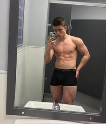 Fitness Twunk Isaac 5edd6fbc9de1d.jpg