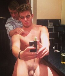 Bromance 10 5edd725dbfbc3.jpg