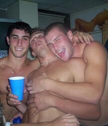 Bromance 10 5edd72729b932.jpg