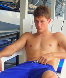 The Boy Next Door 21 5ee16f4a3757c.jpg