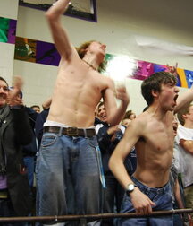 Bromance 11 5ee57445a8580.jpg