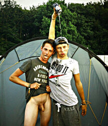 Bromance 12 5eeab31a3f208.jpg