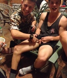 Bromance 12 5eeab33e82a10.jpg
