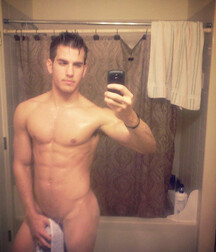 The Boy Next Door 24 5ef52236b54d2.jpg