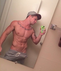 Boys with Phones 70 5ef68b8b47b74.jpg
