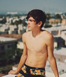 Twinks and Twunks 20 5ef91771707f6.jpg