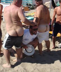 Bromance 14  5efa8487124bf.jpg