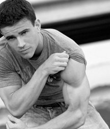 The Beauty of Men 51 5f011a3276469.png