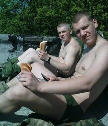 Brothers in Arms 32 5f03abb47f7cd.jpg