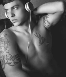 The Beauty of Men 53 5f0a2652d4461.jpg