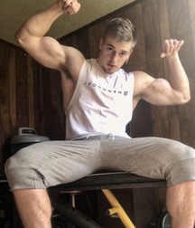 Pit-a-palooza fot flexing boys porn 264 5f1624b11da77.jpg