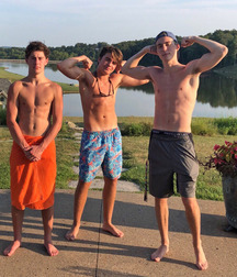 Pit-a-palooza fot flexing boys porn 264 5f1624bed5cde.jpg
