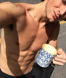 Pit-a-palooza jock flexing 266 5f1ca8d8be55d.jpg