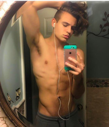 Pit-a-palooza jock flexing 266 5f1ca8da4903c.jpg