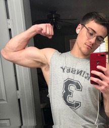 Pit-a-palooza jock flexing 266 5f1ca8e4b661f.jpg