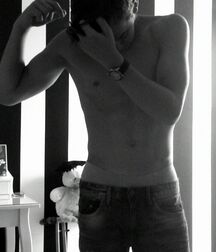 Twinks and Twunks 26 shirtless young 5f1e08322c539.jpg