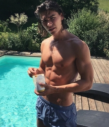 Luscious Locks boys porn long hair 35 5f1e095c2a075.jpg