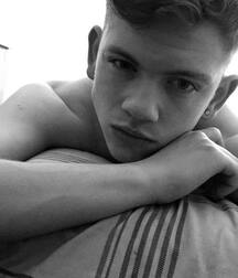 Twinks and Twunks 27 shirtless porn selfies 5f20ac98b4454.jpg