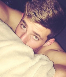 Twinks and Twunks 27 shirtless porn selfies 5f20acad51c4a.jpg
