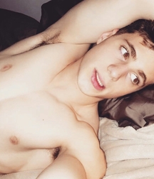 Twinks and Twunks 27 shirtless porn selfies 5f20acafe7feb.jpg