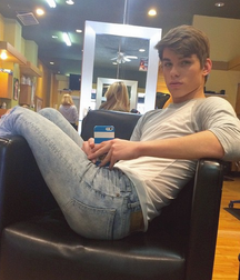 The Boy Next Door shirtless non-nude gay tube 31 5f24715ea2cd2.png