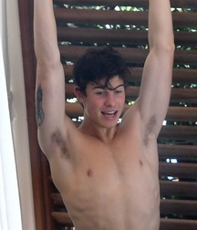 Twinks and Twunks Gay Tube shirtless 29 5f2895d861e24.jpg
