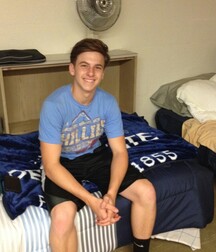 Twinks and Twunks Gay Tube shirtless 29 5f2895dbdfbe3.jpg