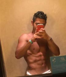 Top Teen Boys 5cdb2c7e1b8e9.jpg