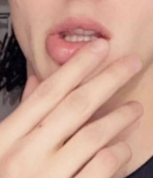 Lips 5ec2112ba2a0a.png