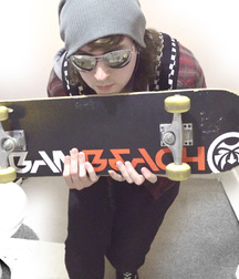 Skater Boy DAN1 Wank 'n' Cum Huge 3 Day Load on my Board :P 5ce0121bedbd7.jpg