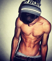 More Hot Boys 5cf30c884977a.jpg