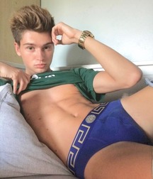 Briefs Renaissance 5cf400e3dfc06.jpg