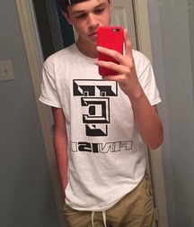 Hot Boys 2 5cfb44576ee8c.jpg