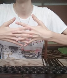 Roma is cute boy 5ce1a9f56fcd9.jpg