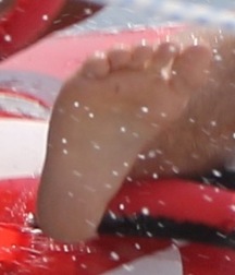 Feet Cameron Dallas 5d02d8e7994d8.jpg