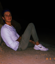 Celebrity 5d0565a68f7fc.jpg