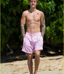 Celebrity 5d0569dcb4bff.jpg