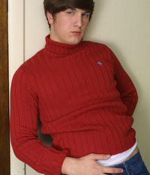 Theo 5d0aa200eccd6.jpg