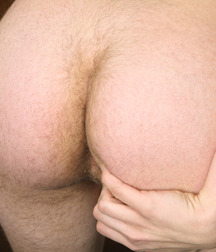 Theo 5d0aa40f50b47.jpg