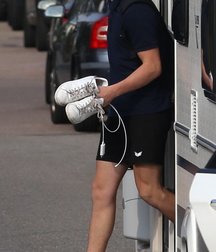 Boy in socks 5d0b72fd8b6b7.jpg