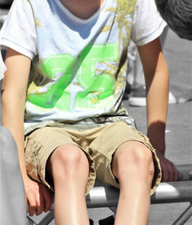 Boy in socks 5d0b767908e46.jpg