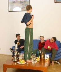 Drunkenboys 5d0c051037d91.jpg