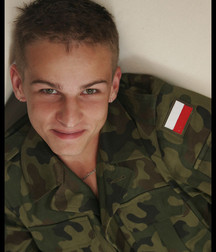 Sexy boy 5d0c1b6151d11.jpg