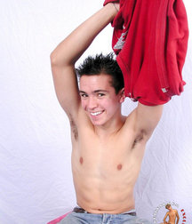 Boy 2 5d40978ebd2d8.jpg